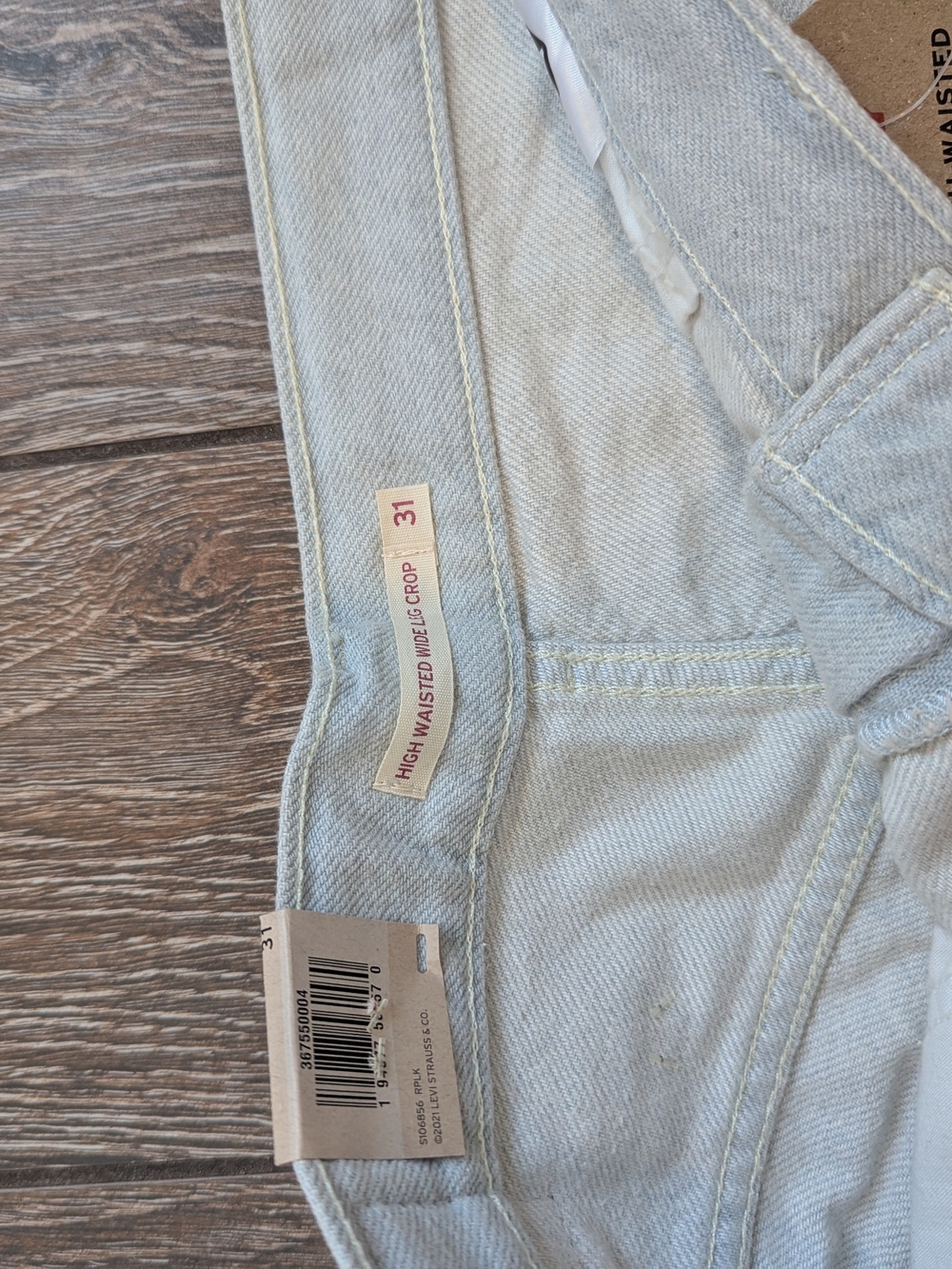Levi's High Waisted Wide Leg Crop Jeans Utility Cotton Denim Size 31 Light Wash - Picture 3 of 11